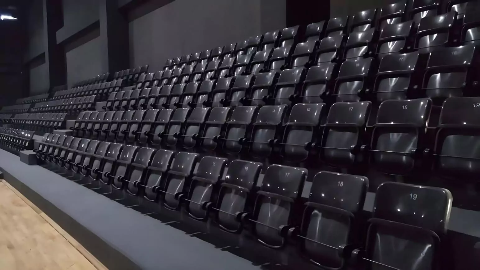 Blow-molded folding seat setup Image